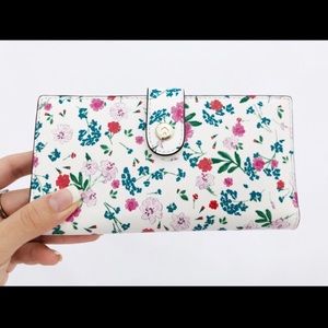 NWOT kate spade ♠️ Stacy Bifold wallet